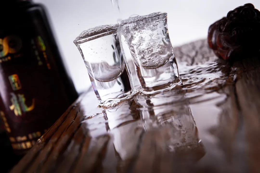 如何鑒評一瓶好的醬香白酒？