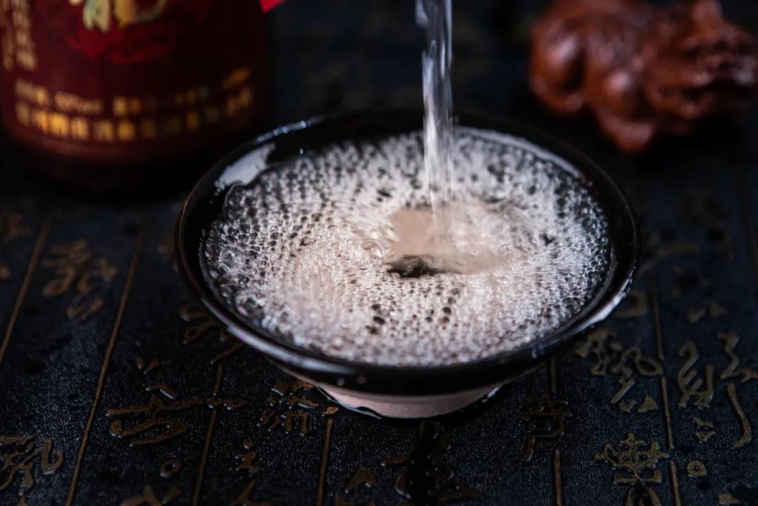 如何鑒評一瓶好的醬香白酒？