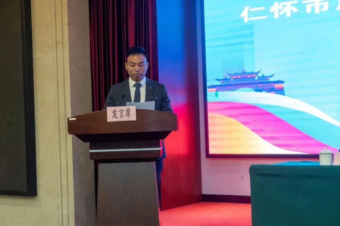 喜大普奔?。“倌昵f旅游景區(qū)喜提三塊金字招