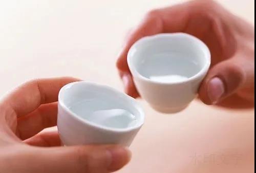 一杯優(yōu)質(zhì)醬香酒的6個(gè)標(biāo)準(zhǔn)