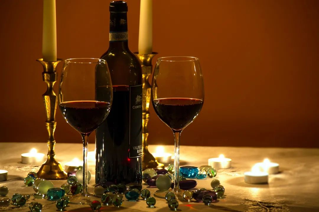 飲酒，世界通用的交友方式