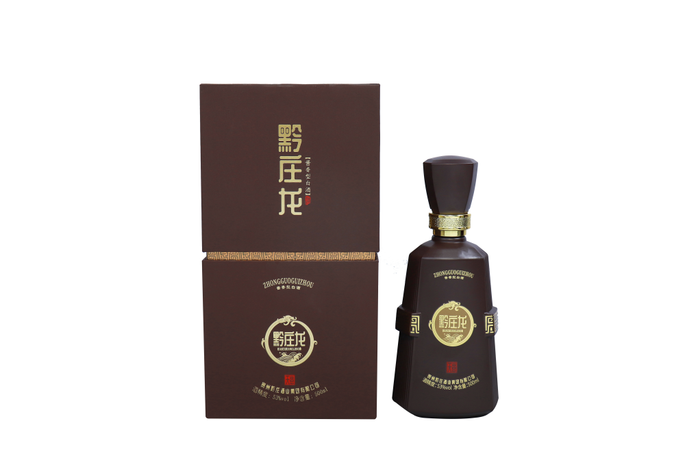 倒酒有學(xué)問，敬酒有規(guī)矩，拒酒有門道