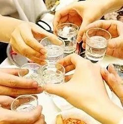 第一杯酒，應該怎么喝？